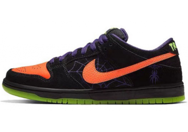 Nike SB Dunk Low Night of Mischief