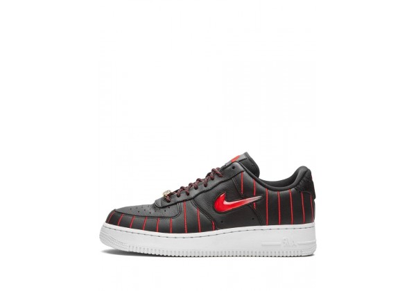 Кроссовки Nike Air Force 1 черные с красными полосами